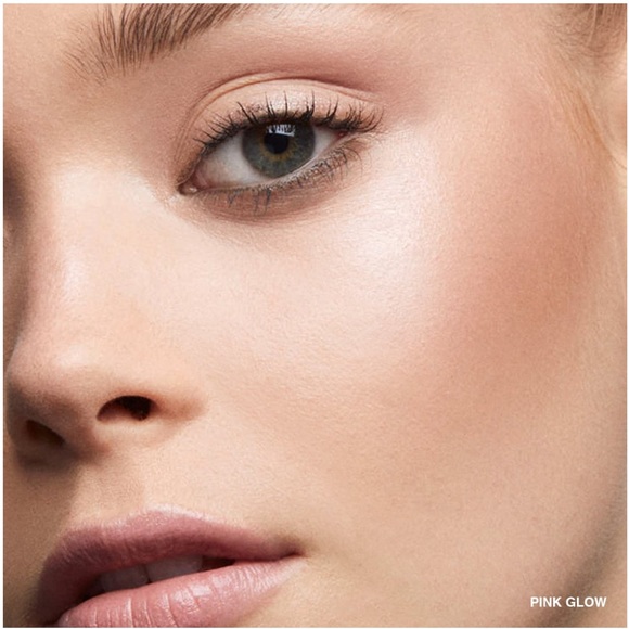 NWOB Bobbi Brown Pink Glow Highlighting Powder! - Picture 9 of 11